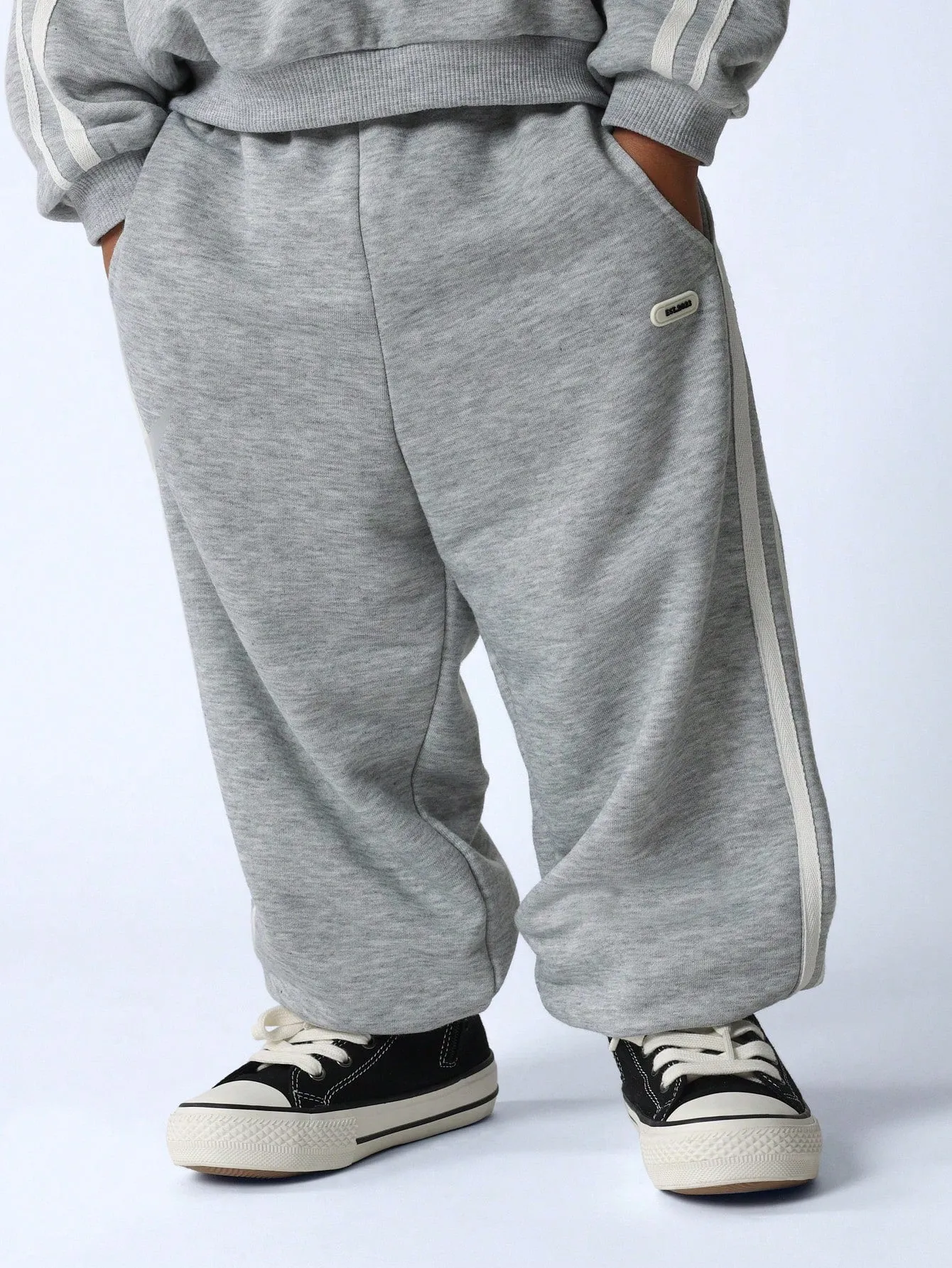Young Boys Comfy Raglan Crew Neck Sweatshirt And Jogger 2 Piece Set